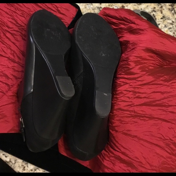 Black ankle boots - Picture 7 of 11